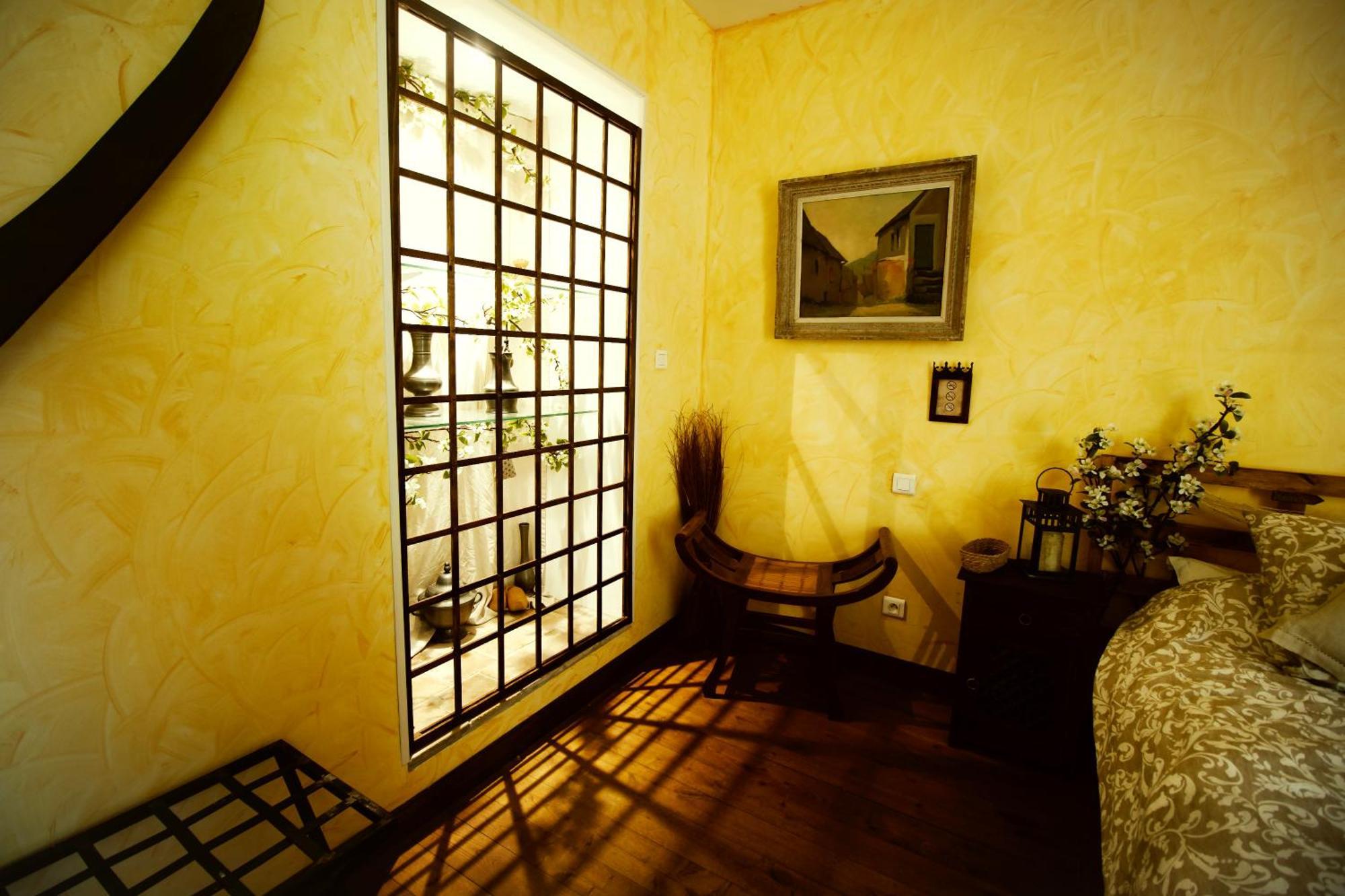 Le Chateau De Sorgues Cornus Kültér fotó
